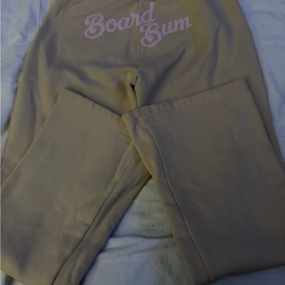 Rare Abercrombie Fitch Tan Sweatpants w/Embellish snowflake & board bum on butt - Picture 3 of 9